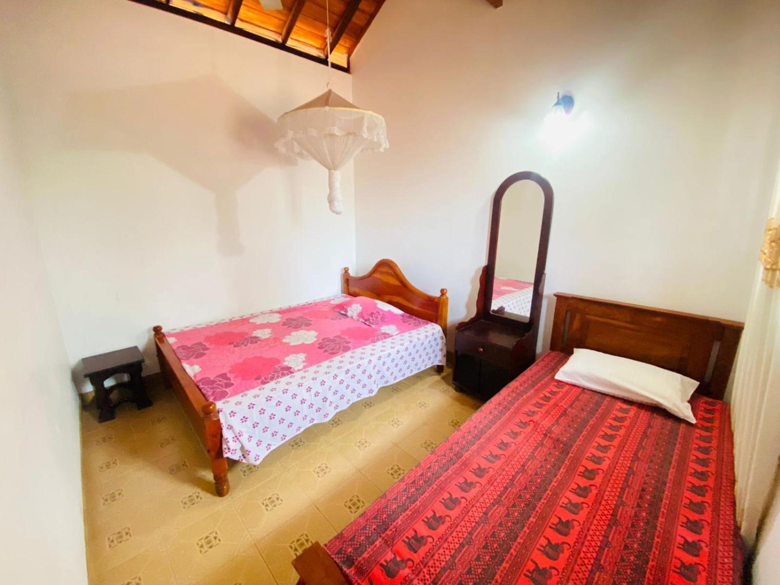 Colonial Bungalow Tangalle Exterior foto