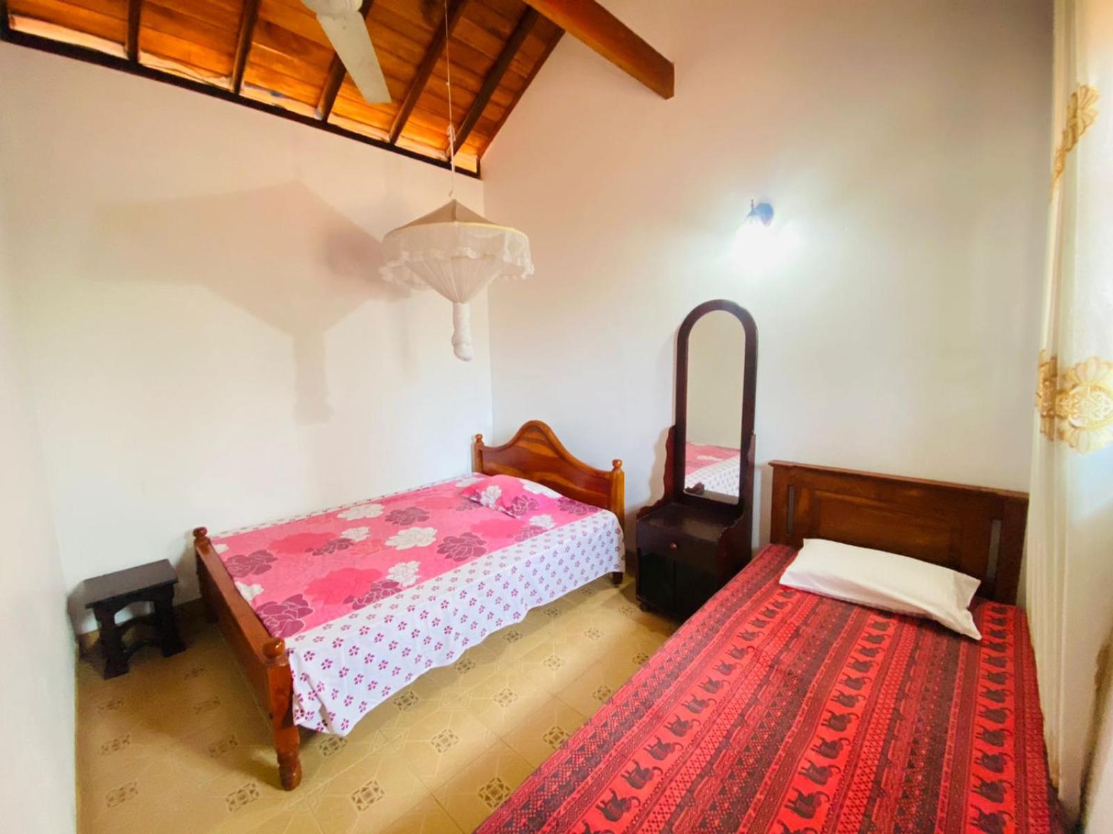 Colonial Bungalow Tangalle Exterior foto